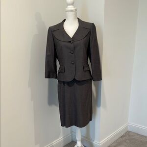 Tahari ASL Gray Blazer & Skirt Set